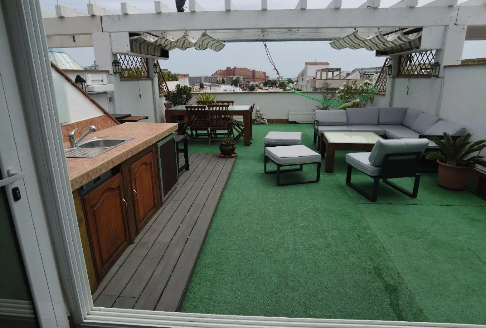 아파트 Appartement In Roses Mit Grill, Gemeinschaftlichem Pool Und Terrasse